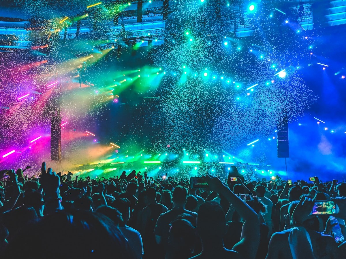 Insanity | Free Wallpaper.